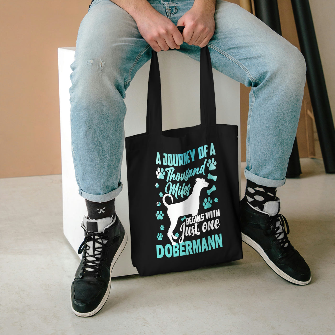 A Journey of a Thousand Miles Dobermann Tote Bag